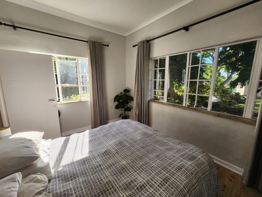 1 Bedroom Property for Sale in Rondebosch Village Western Cape